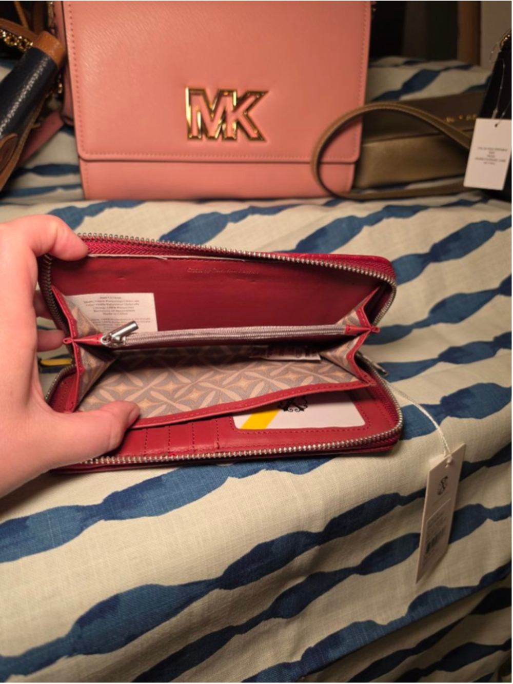 CXL by Christian Lacroix Red Croc Embossed Wallet One Size - Picture 5 of 5